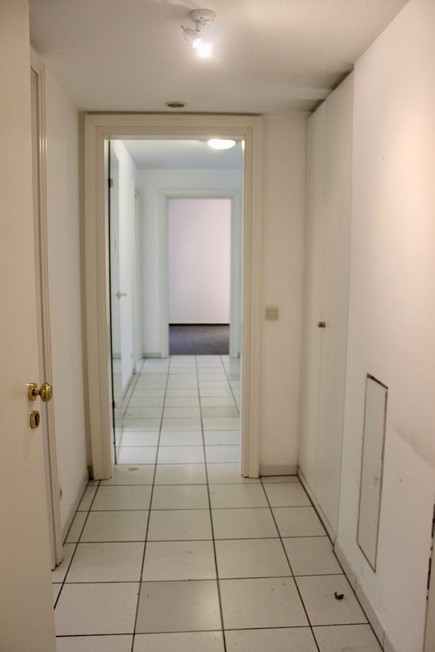 Flur Souterrainwohnung Darmstadt - Bessungen