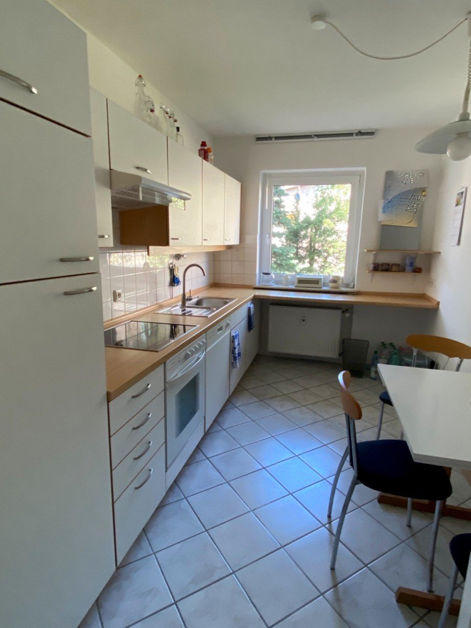 K�che mit EBK Etagenwohnung Darmstadt