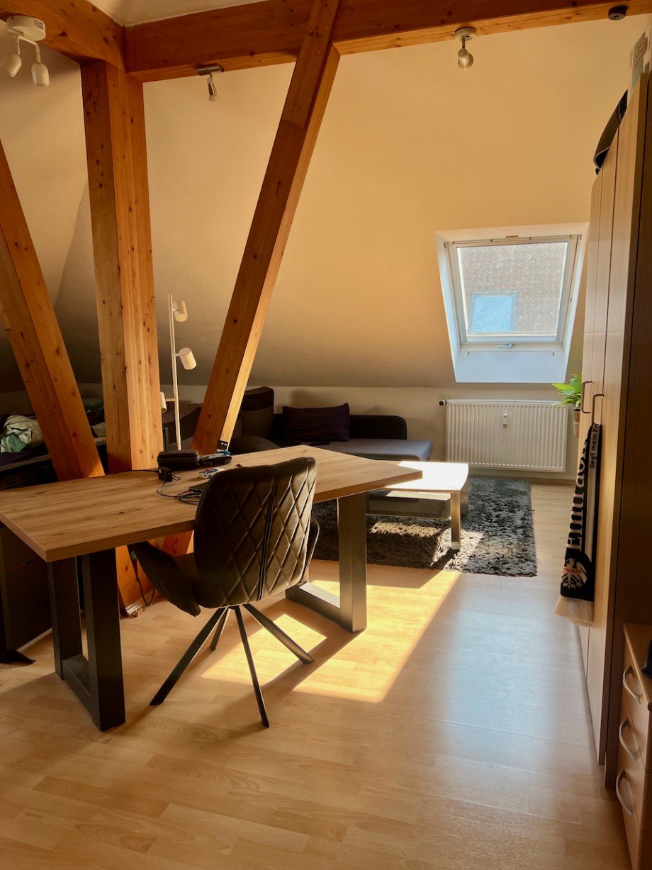 Ober Ramstadt Wohnbereich3 Racano Immobilien. Dachgeschosswohnung Ober-Ramstadt