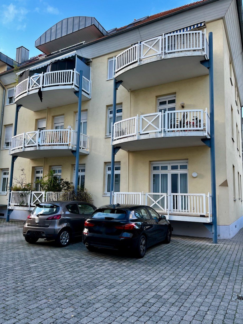 Hausansicht hinten Erdgeschosswohnung Darmstadt