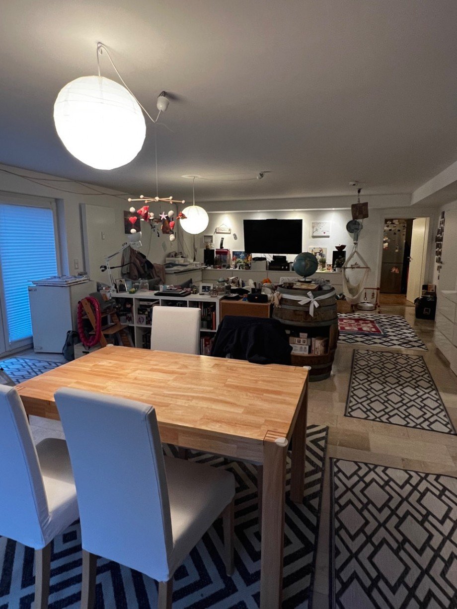 Wohnzimmer mit Essbereich Souterrainwohnung Darmstadt