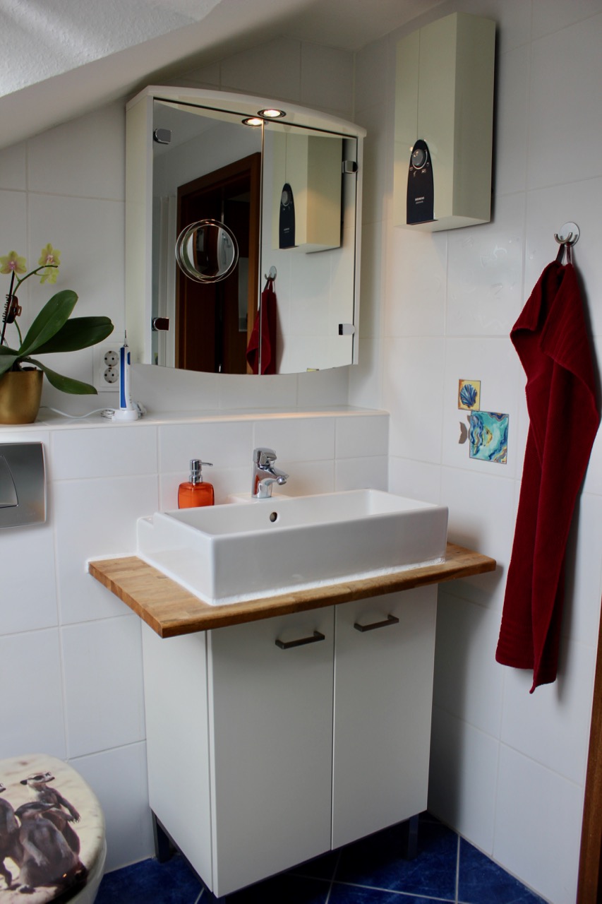 Bad Dachgeschosswohnung Erzhausen