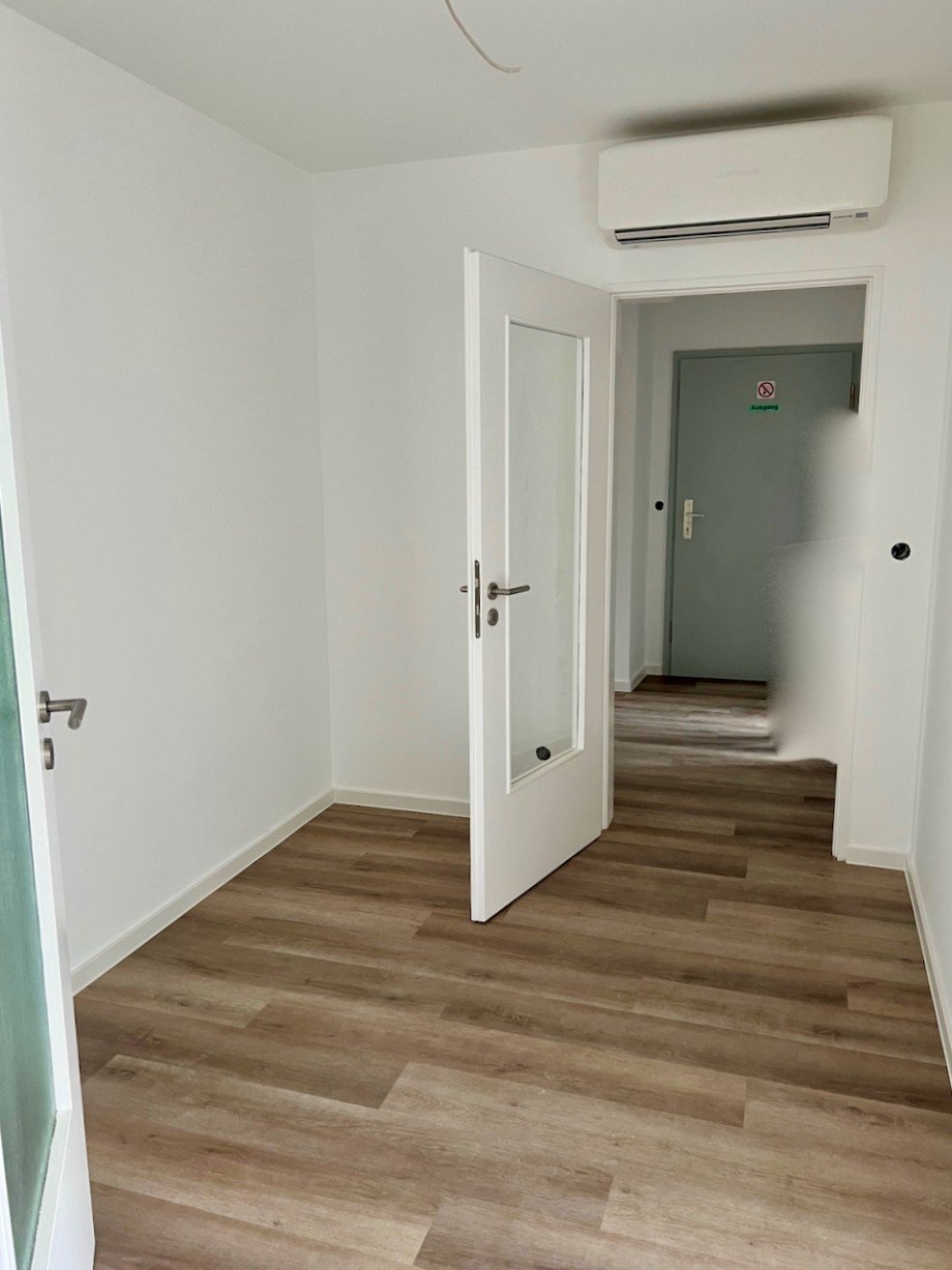 Durchgangszimmer Whg.li Innenstadt RacanoImmobilien.jpeg Etagenwohnung Darmstadt