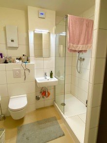Duschbad Gro�z�gige 1 Zimmer Wohnung mit Terrasse