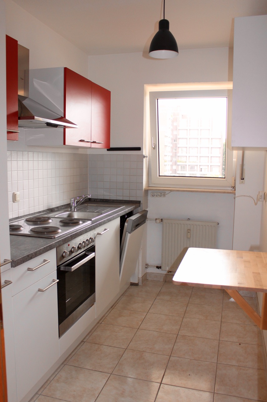 K�che mit K�chenzeile Wohnung Darmstadt