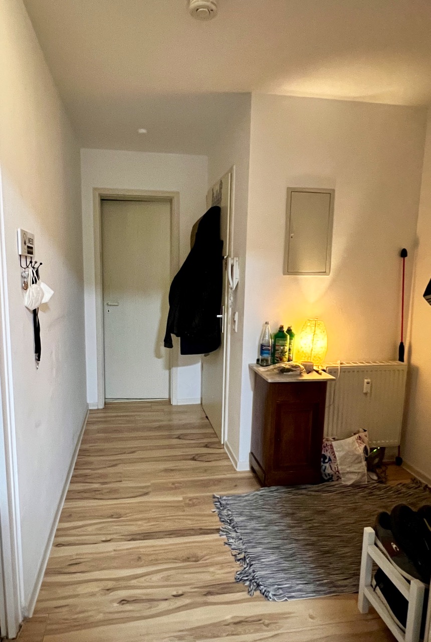 Diele mit Abstellfl�che Etagenwohnung Ober-Ramstadt