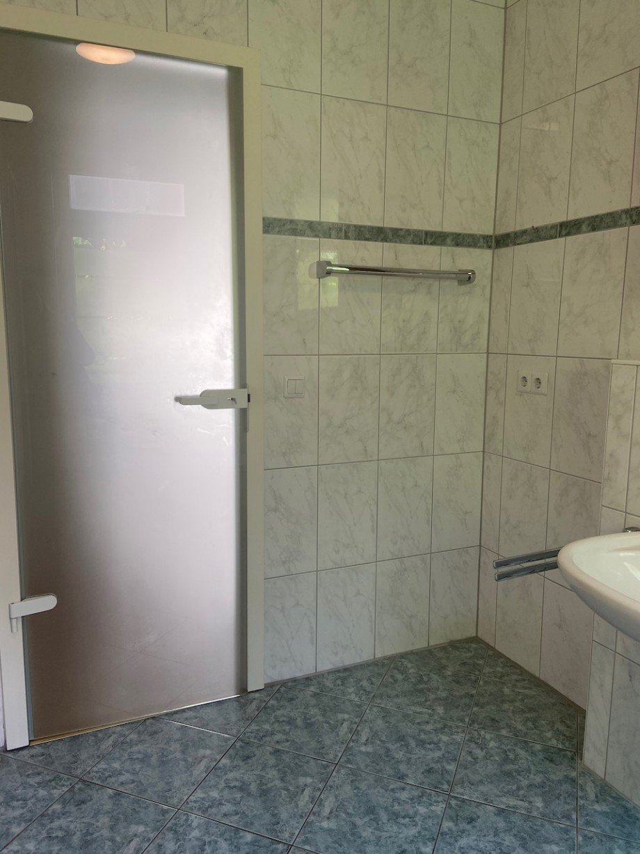 Bad mit WM Anschluss Etagenwohnung Darmstadt