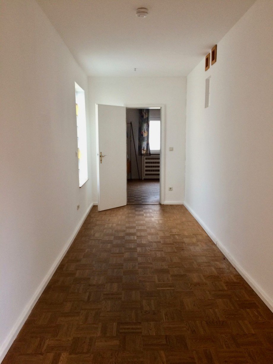 halbes Zimmer Erdgeschosswohnung Griesheim