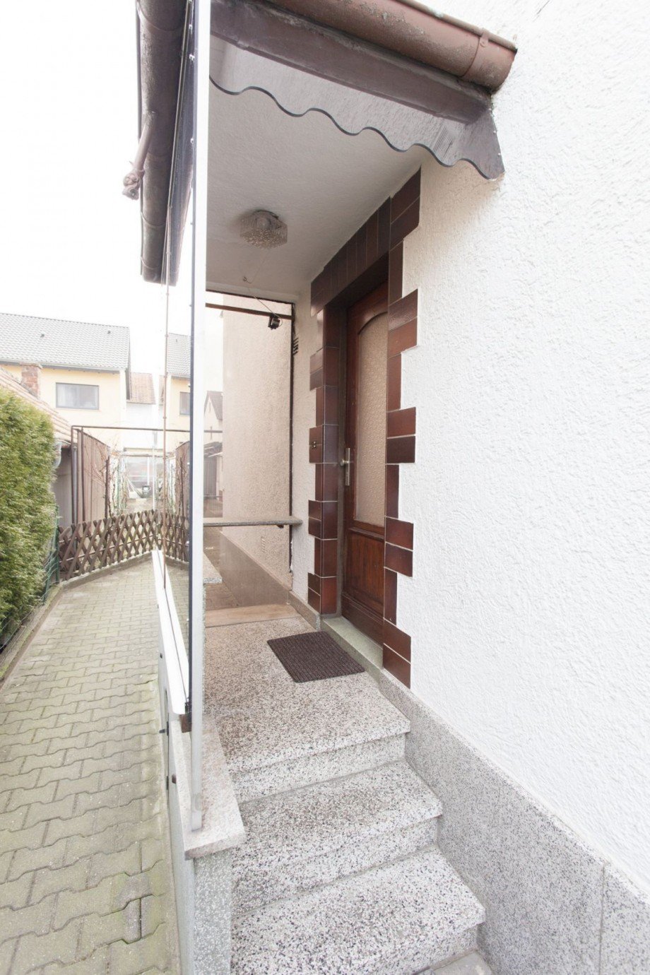 Zugang Doppelhaush�lfte Griesheim
