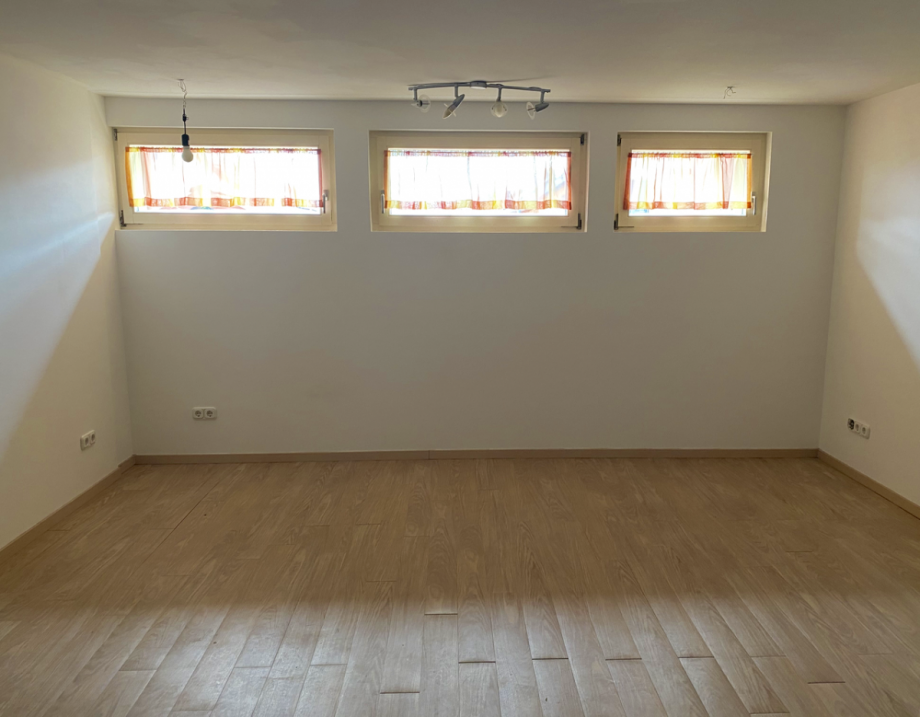 Wohn-/Schlafzimmer Erdgeschosswohnung Ober-Ramstadt