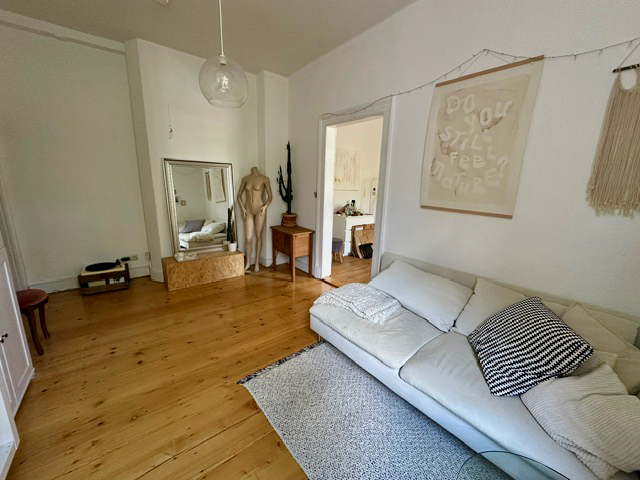Racano Immobilien Wohnzimmer1 Etagenwohnung Darmstadt