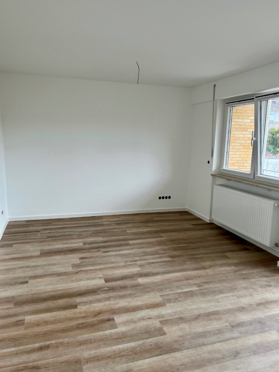 Wohnzimmer 2 Whg.li Innenstadt RacanoImmobilien.jpeg Etagenwohnung Darmstadt