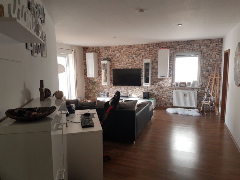 Wohnzimmer Griesheim Erdgeschosswohnung Ruhige Lage in Griesheim - Gro�z�gige 2 Zimmer Wohnung