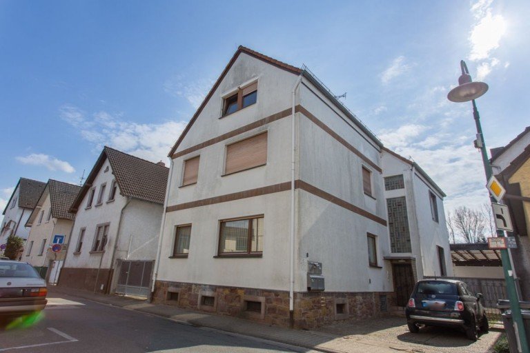 Ansicht Darmstadt Mehrfamilienhaus MFH in Darmstadt - Wixhausen / Interessante Kapitalanlage - wohnen und vermieten in einem