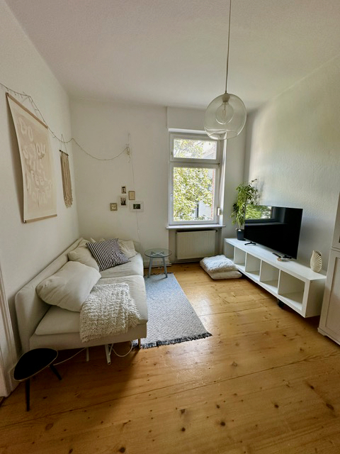 Racano Immobilien Wohnzimmer2 Etagenwohnung Darmstadt