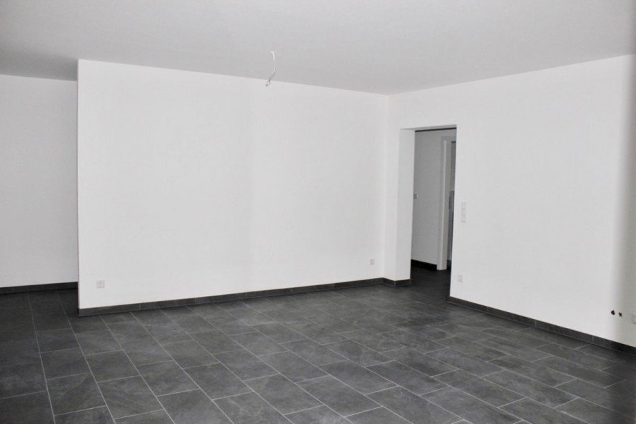 ger�umiges Wohnzimmer Etagenwohnung Darmstadt