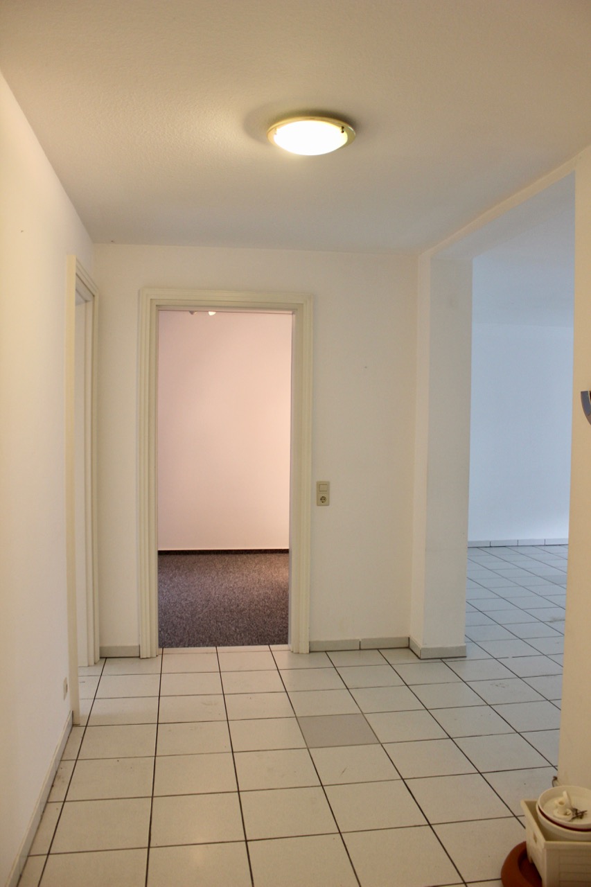 Diele Souterrainwohnung Darmstadt - Bessungen