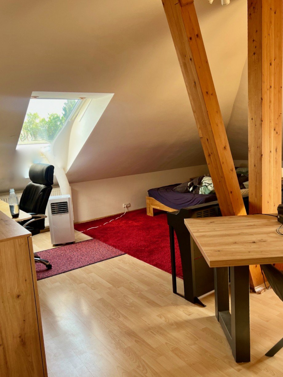 Ober Ramstadt Wohnbereich2 Racano Immobilien. Dachgeschosswohnung Ober-Ramstadt