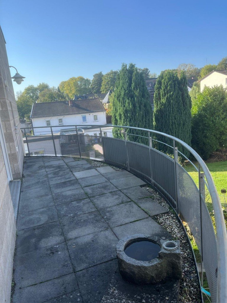 Balkon Ober - Ramstadt Etagenwohnung *Komplett renovierte 3 Zimmer Wohnung mit Terrasse und Balkon*
