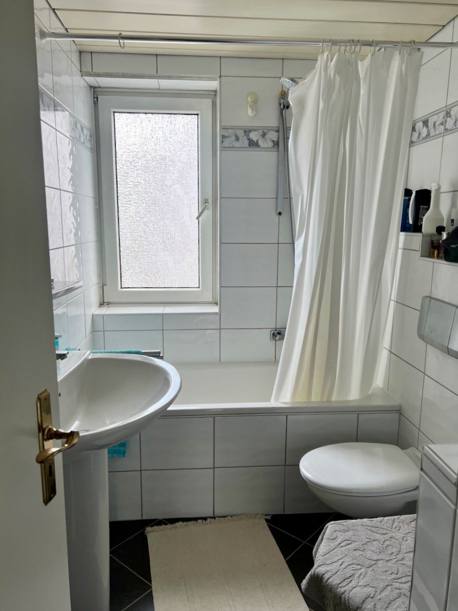 Tageslichtbad Racano Immobilien Etagenwohnung Darmstadt