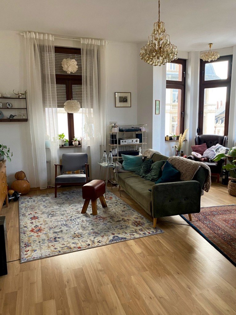 Wohnzimmer Frankfurt/ Main Etagenwohnung Frankfurt - Bockenheim - Gro�z�gige 2 Zimmer Altbauwohnung