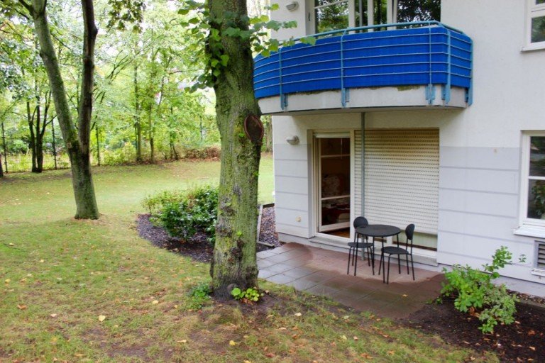 Terrasse + Gr�nfl�che Darmstadt Erdgeschosswohnung Preisg�nstige 2 Zi. Wohnung - Hervorragend vermietet