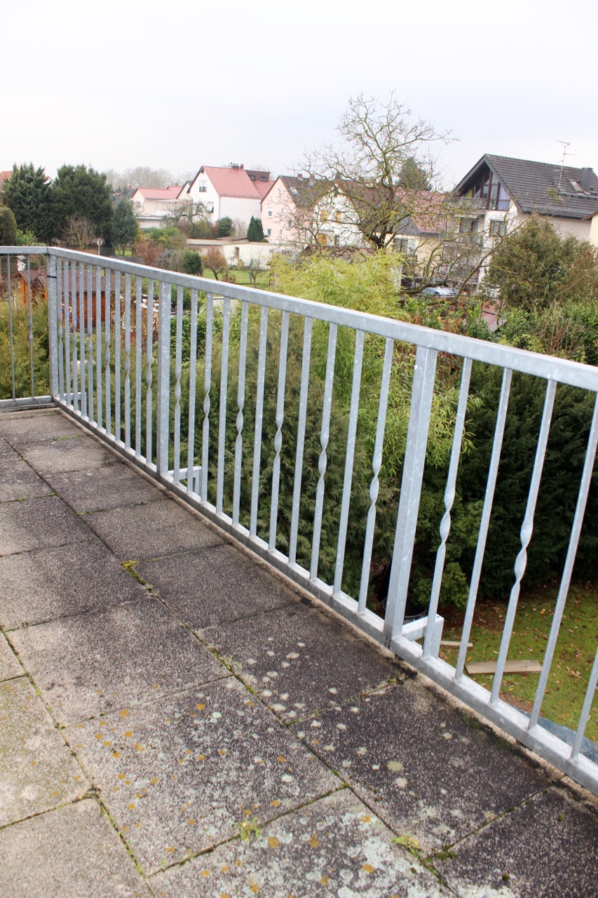 sonniger S�d-Balkon Dachgeschosswohnung M�rfelden-Walldorf
