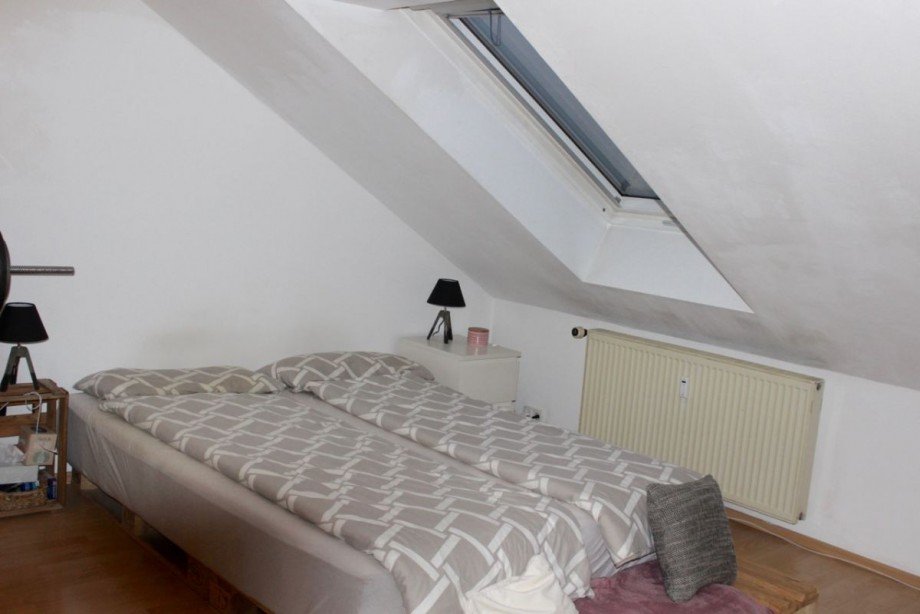 Wohn-/Schlafbereich Dachgeschosswohnung Ober-Ramstadt