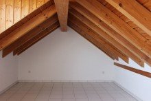 ausgebauter Dachgiebel (G�ste-/Arbeitszimmer) *3,5 Zimmer Maisonette Wohnung mit EBK und 2 Balkonen*