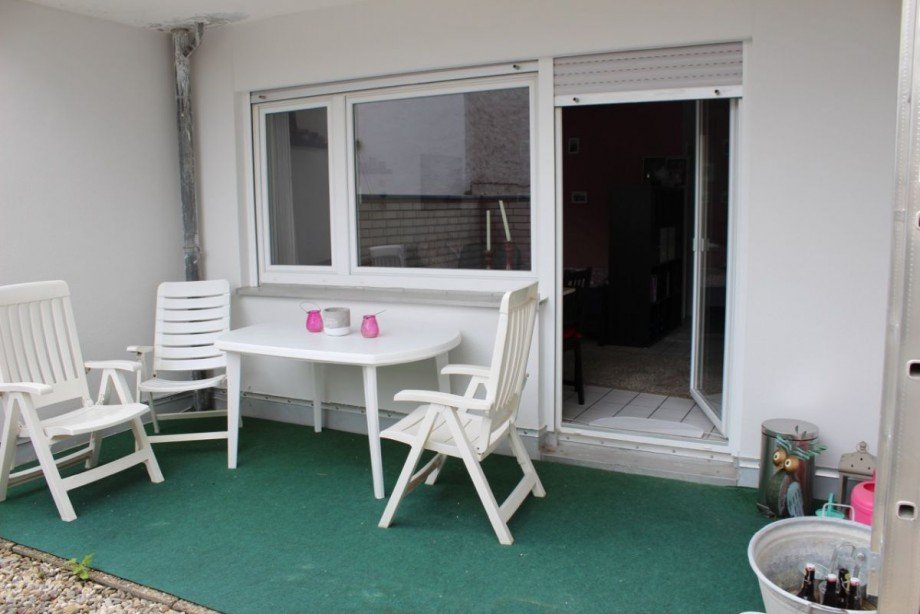 ger�umiger Balkon Etagenwohnung Darmstadt