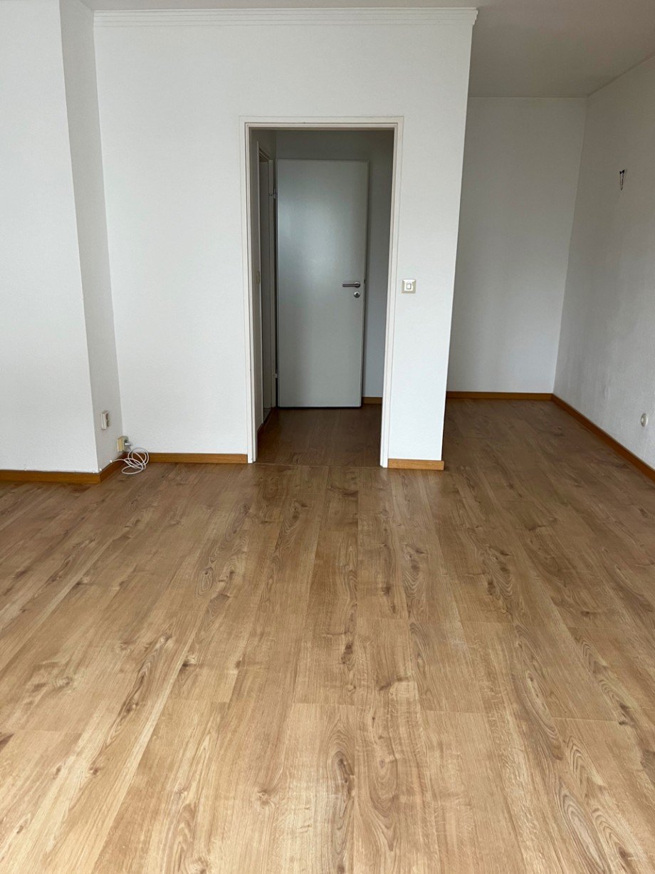 Racano Immobilien Schlafzimmer2:Bad Of Bieber Etagenwohnung Offenbach