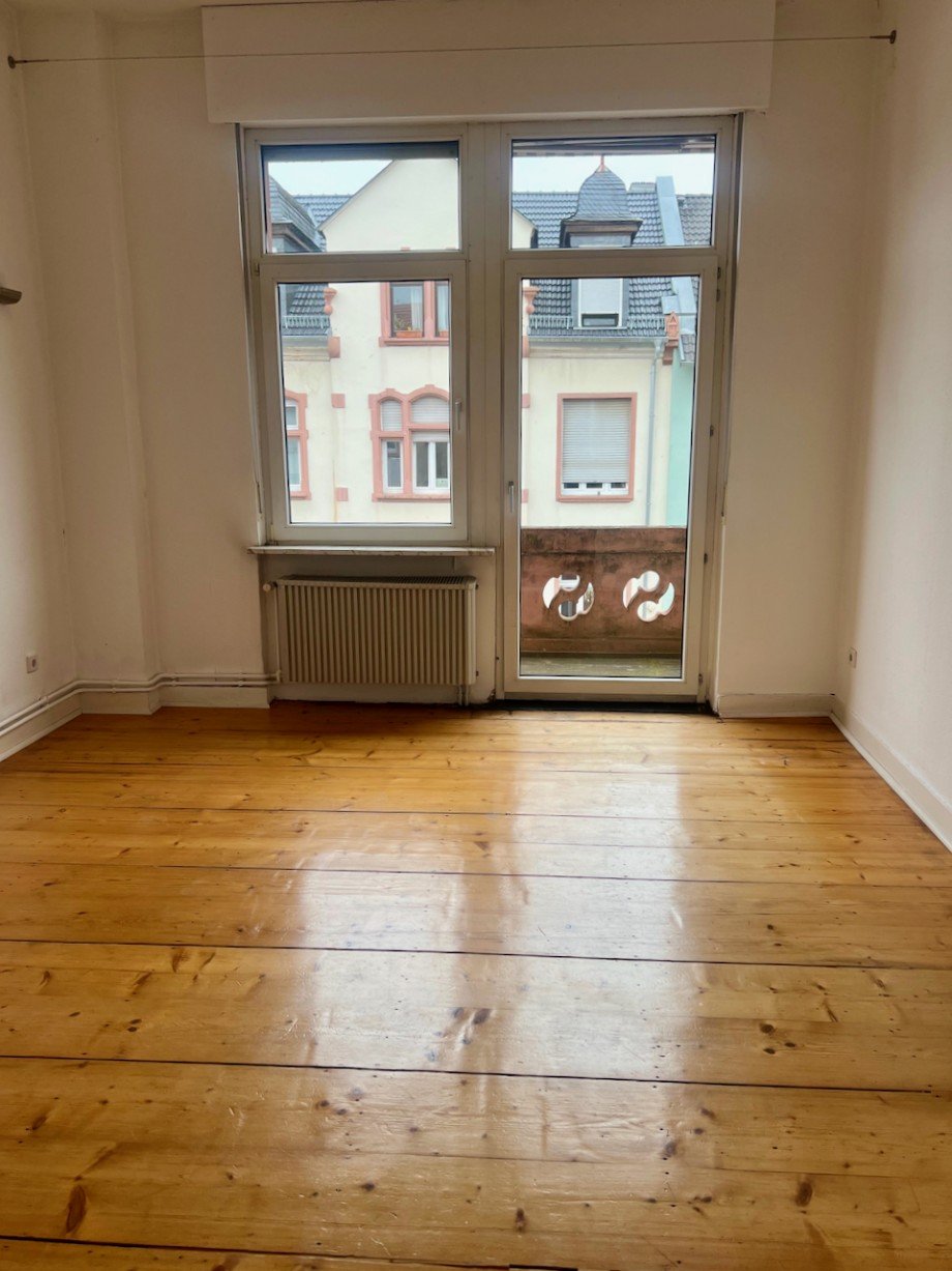 Racano Immobilien Johannesviertel Wohnzimmer Etagenwohnung Darmstadt