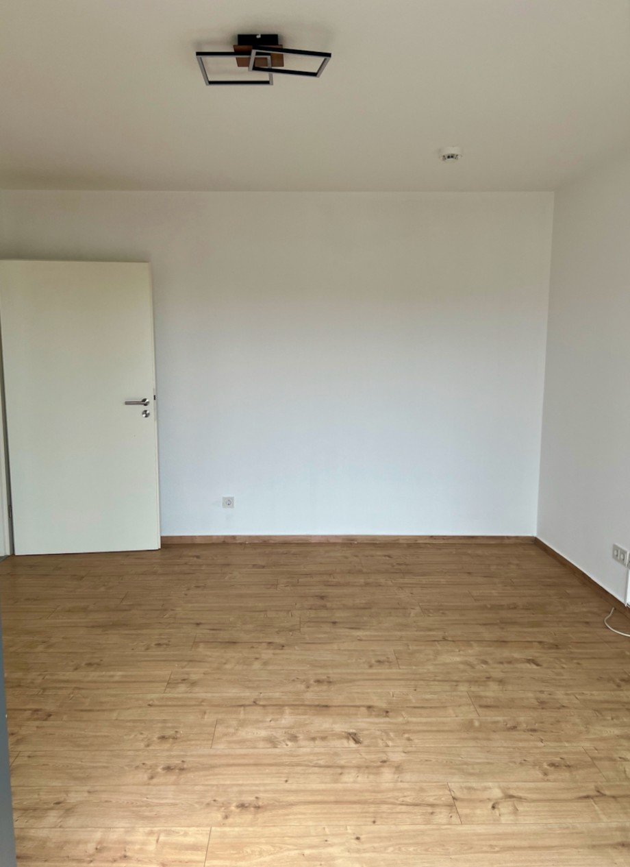 Racano Immobilien Ro�dorf Schlafzimmer 1.1 Wohnung Ro�dorf