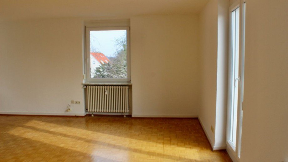 Wohnzimmer mit Balkon Etagenwohnung Darmstadt