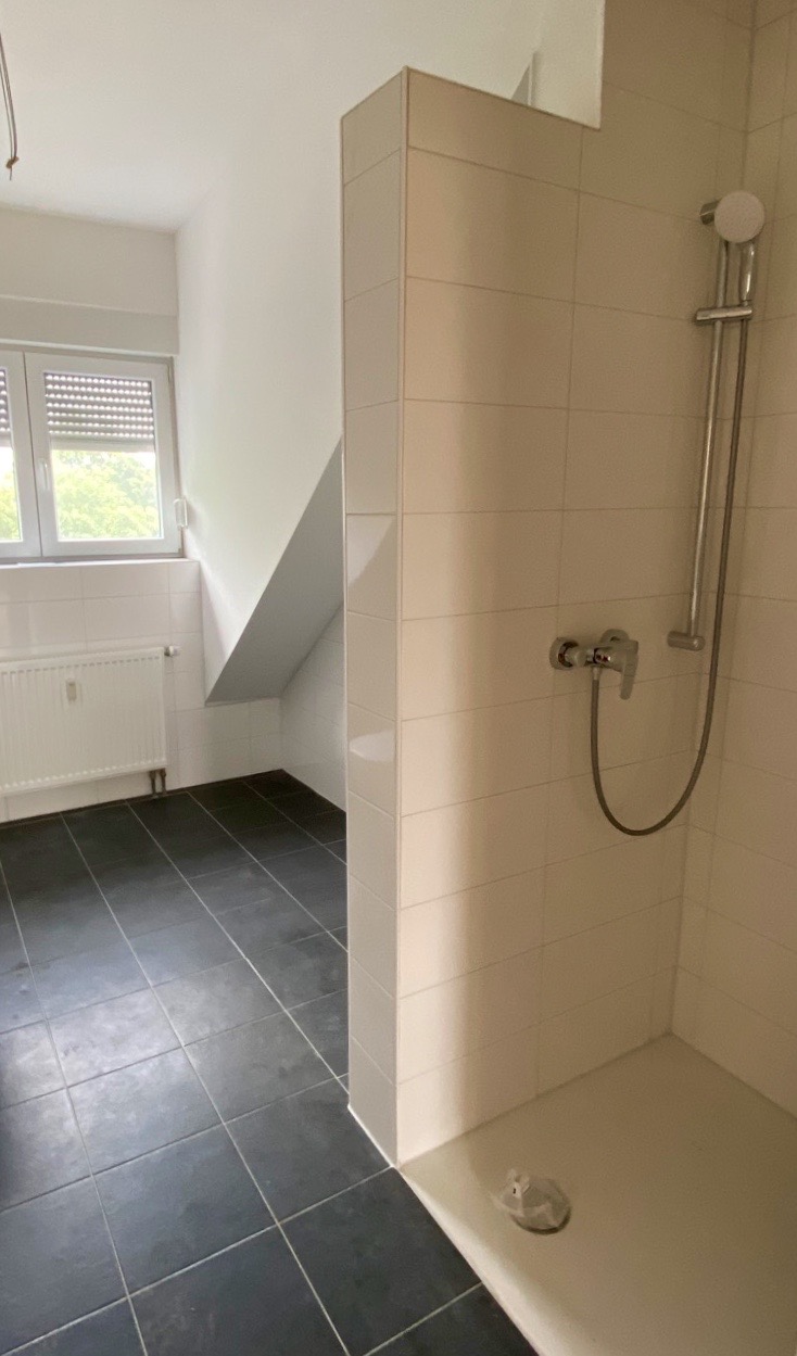 Badezimmer Dachgeschosswohnung Darmstadt