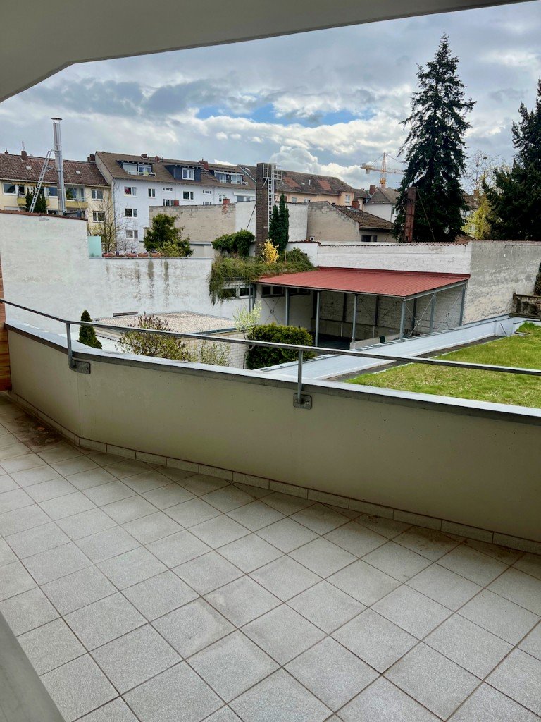 Balkon Whg.re Innenstadt Racano Immobilien.jpeg Darmstadt Etagenwohnung Erstbezug nach Modernisierung
