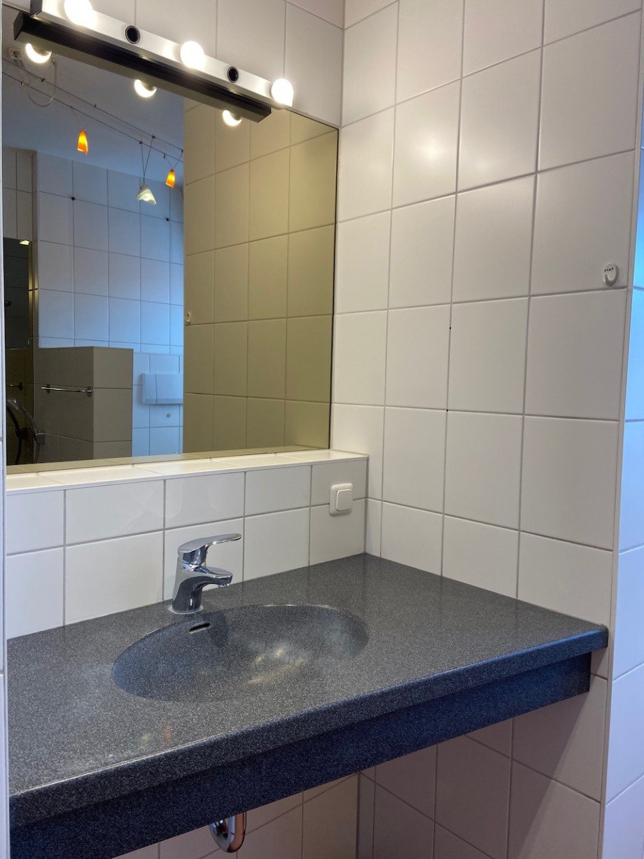Gro�es Bad Haus Darmstadt