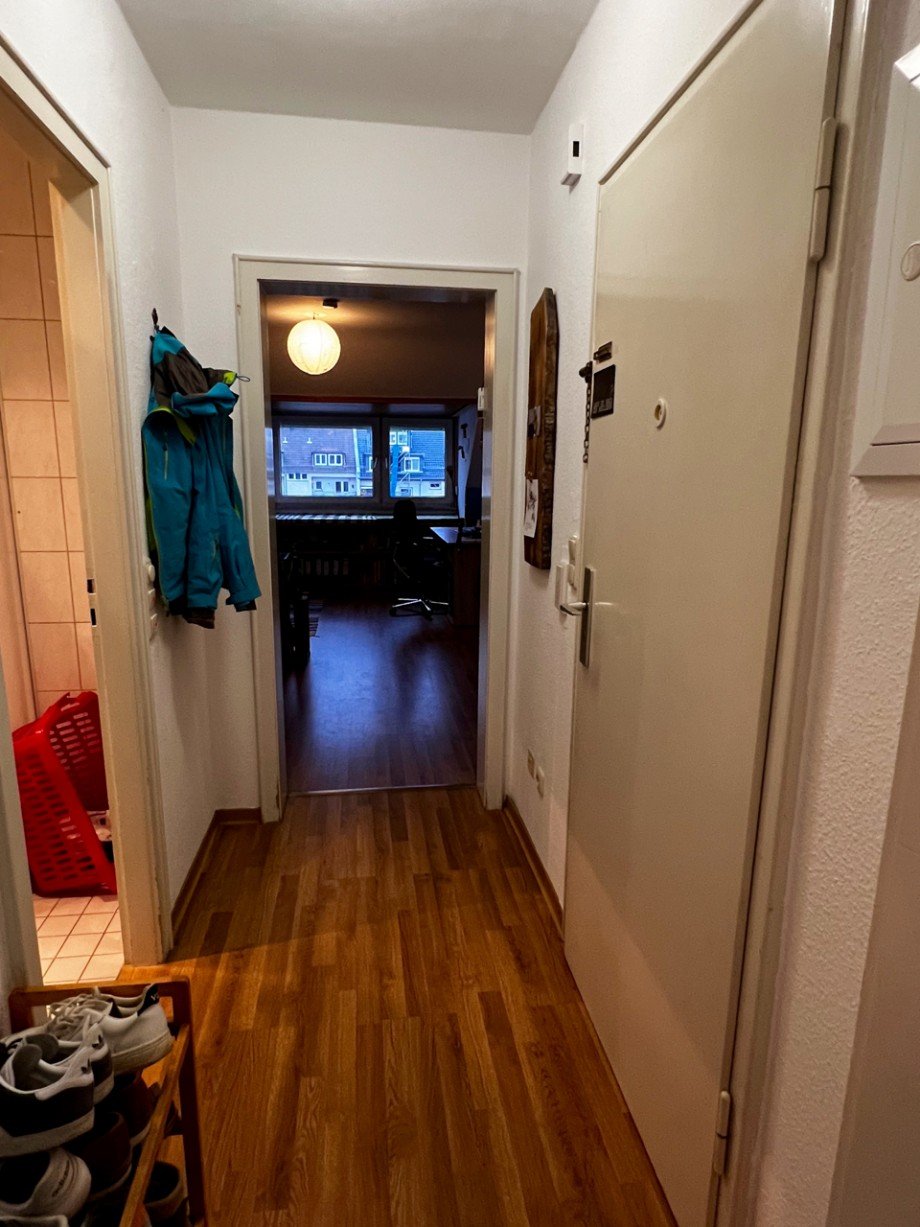 Flur Eingangsbereich Dachgeschosswohnung Darmstadt
