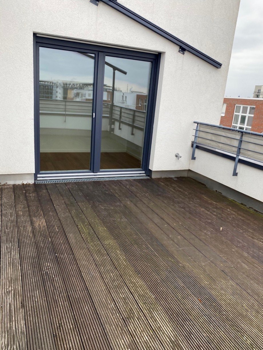 Terrasse zum Wohnbereich Penthousewohnung Frankfurt/ Main