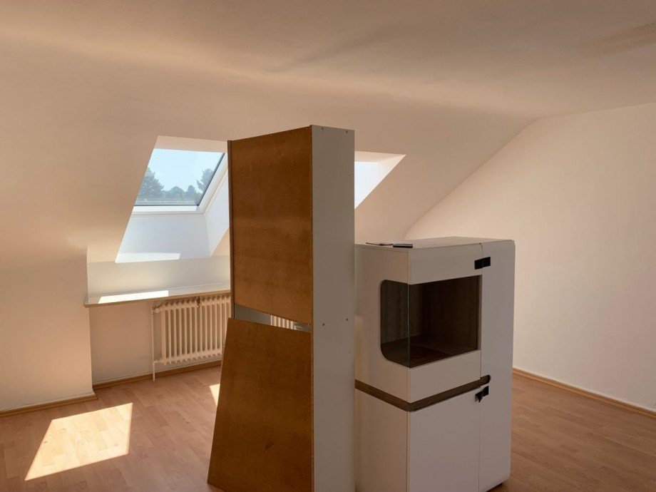 Wohnzimmer2 Dachgeschosswohnung Offenbach