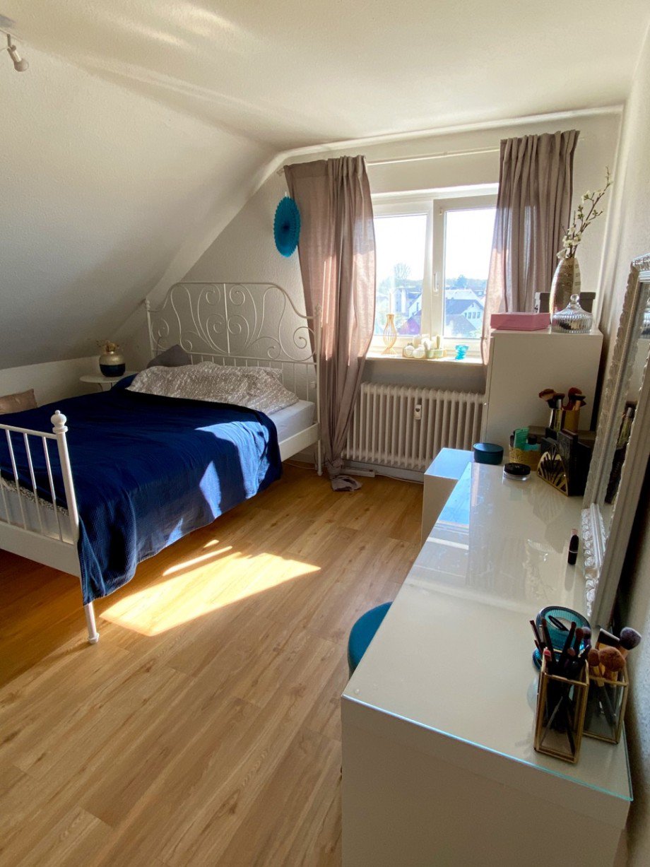 Schlafzimmer Dachgeschosswohnung Weiterstadt
