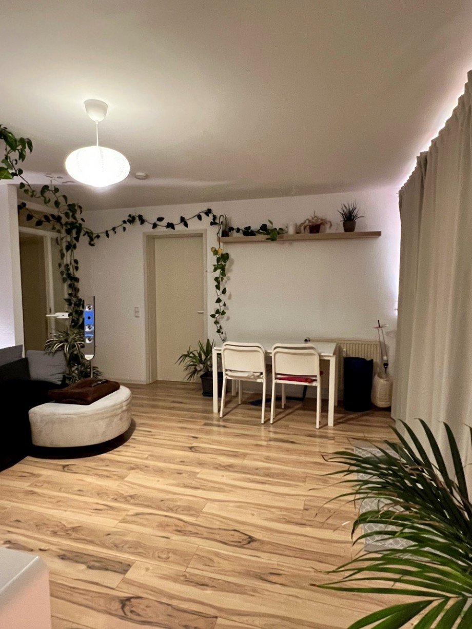 Wohnzimmer mit Essbereich Etagenwohnung Ober-Ramstadt