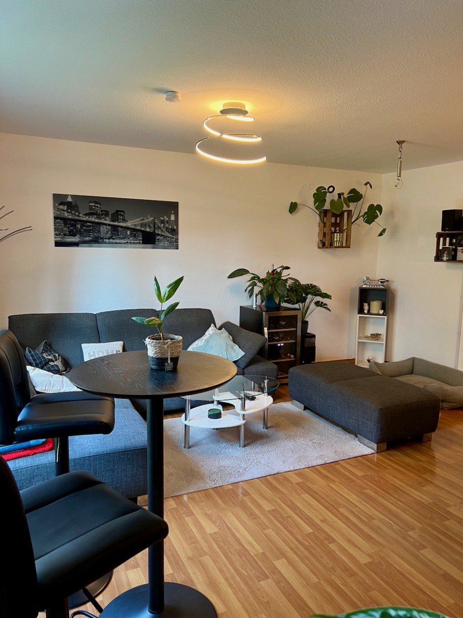 Racano Immobilien Eberstadt Wohnzimmer 2 Etagenwohnung Darmstadt