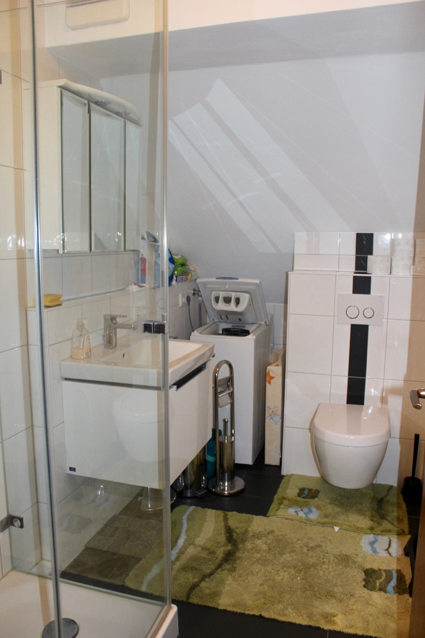 helles und modernes Duschbad Maisonettewohnung Darmstadt