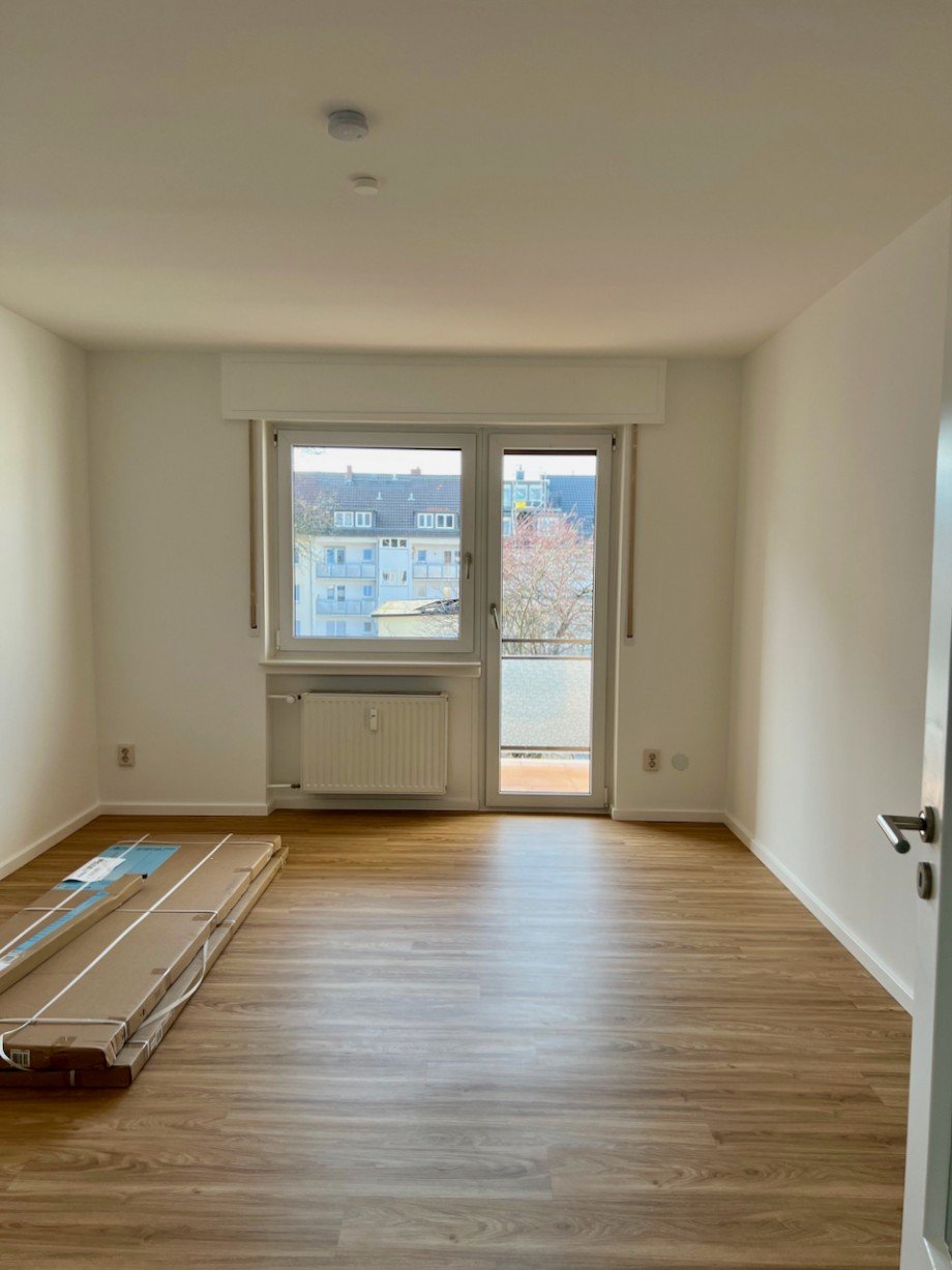 Wohnbereich mit Balkon Racano Immobilien Woogsviertel Etagenwohnung Darmstadt