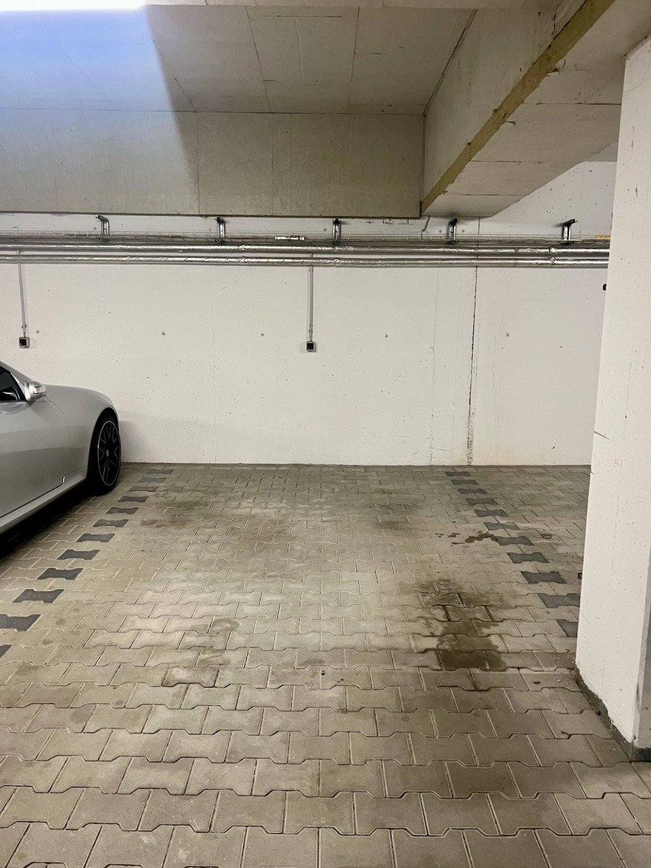 Racano Immobilien Ro�dorf TG Platz Wohnung Ro�dorf