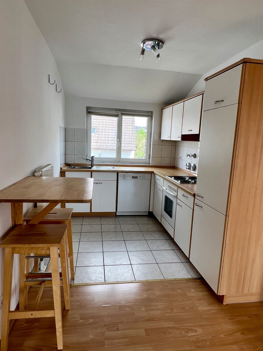 K�che mit EBK Dachgeschosswohnung Darmstadt
