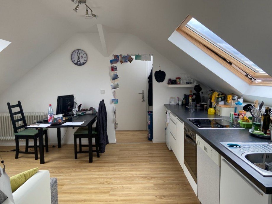 K�che mit EBK Dachgeschosswohnung Darmstadt