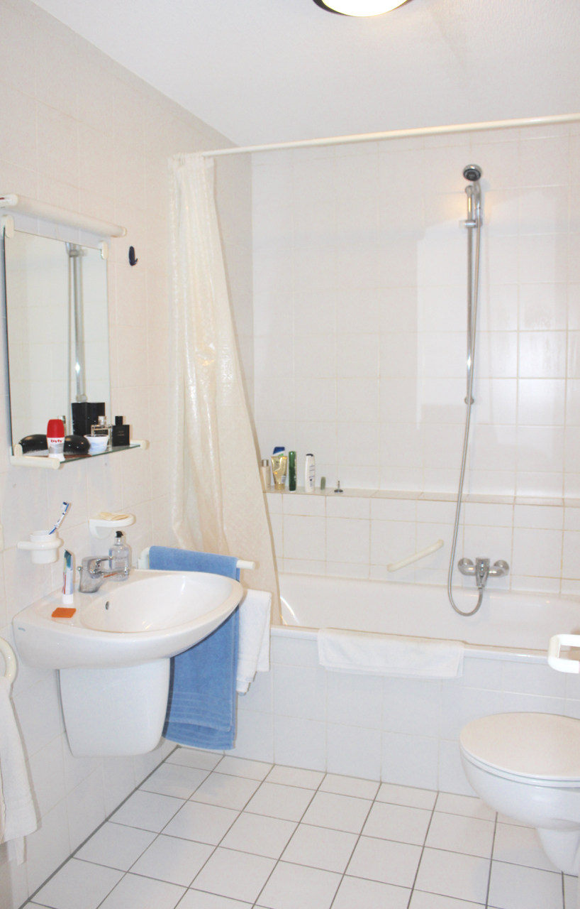 Bad mit Badewanne Etagenwohnung Darmstadt