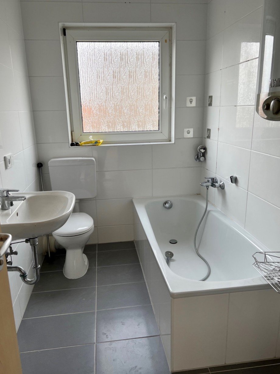 Badezimmer Erdgeschosswohnung Erzhausen